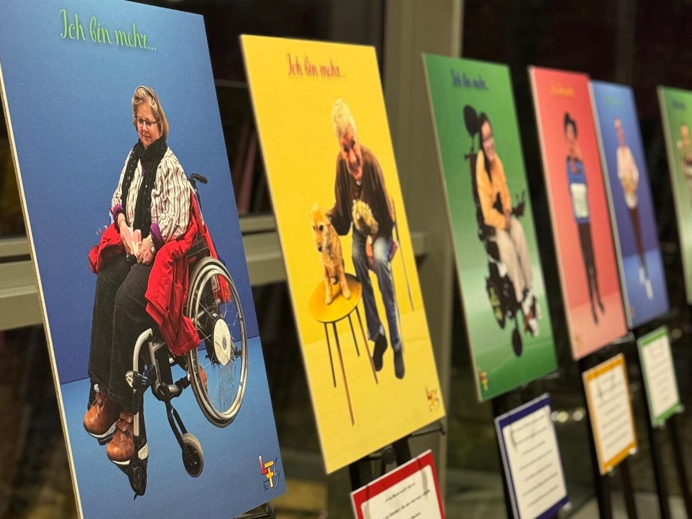 Die Ausstellung „Ich bin mehr“ war bereits im November im Rahmen des „Café Inklusion“ der Lebenshilfe kurzzeitig im Rathaus zu sehen.Foto: Stadt Geldern/Gossens