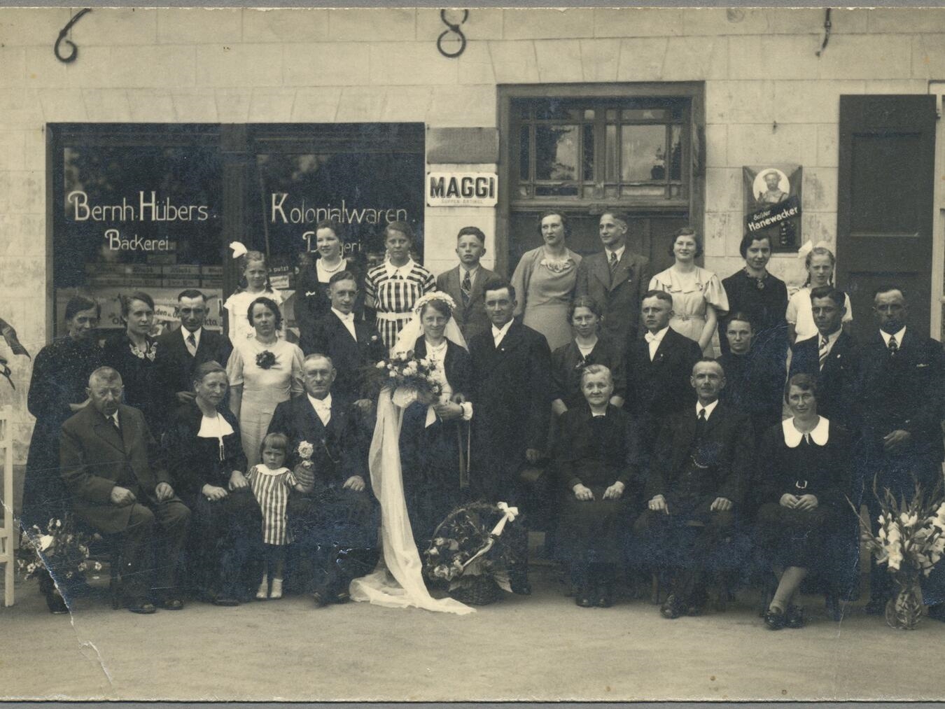 Die Bäckerei Hübers an der Klosterstraße befand sich einst am Standort des späteren Geschäfts Elektro Schmänk.Foto: Archiv Clemens Reinders