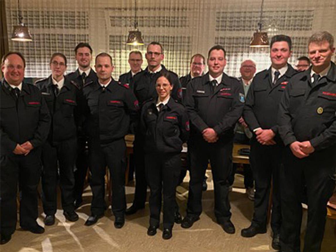 Die Beförderten der Löscheinheit Rheurdt.Foto: Feuerwehr Rheurdt