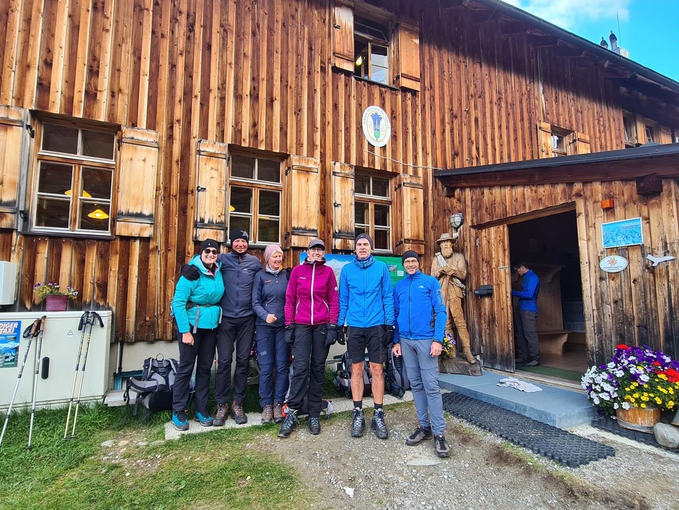 Die Bergfreunde auf Alpen- WandertourFoto: privat