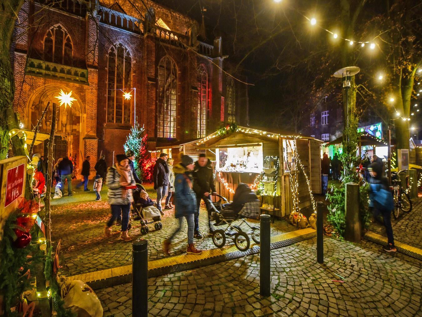 Die besondere Atmosphäre macht den Nikolausmarkt aus. Foto: Gemeinde Kranenburg/MvO