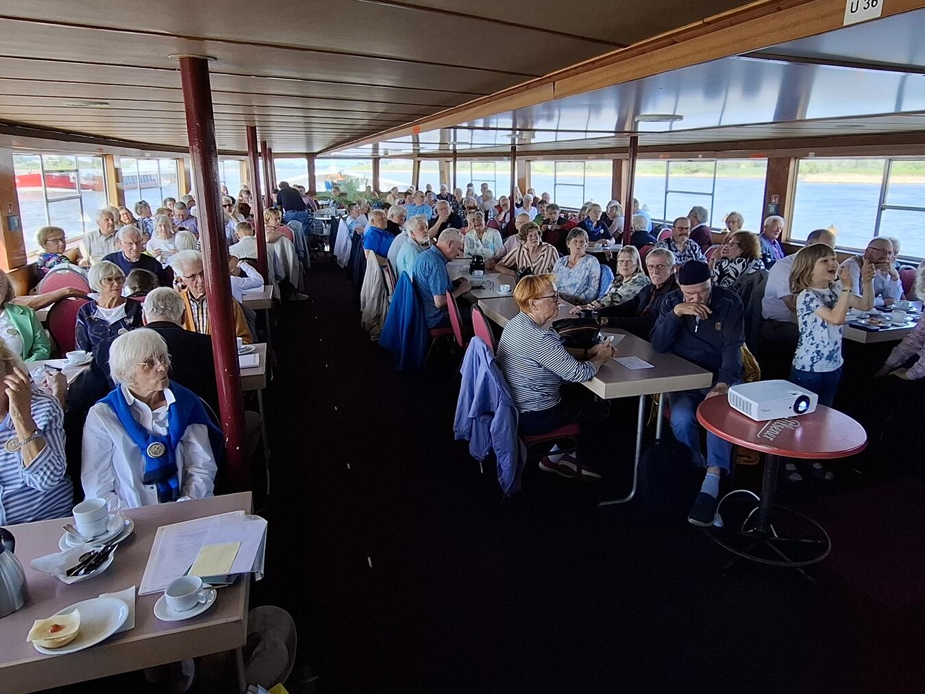 Die Besucher des Schiffsausflugs der deutsch-niederländischen Kulturvereine. Foto: privat