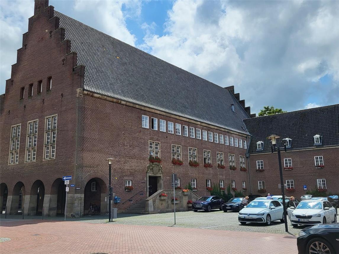 Die BGE möchte von der Kreisverwaltung auch wissen, wie hoch der prozentuale Anteil der Stadt Emmerich an der gesamten Kreisumlage aller 16 Kommunen im Kreisgebiet in den Krisenjahren war. NN-Foto: MB