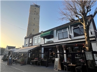 Die Brasserie Brandaris am Fuße des Leuchtturms in West-Terschelling ist seit me...