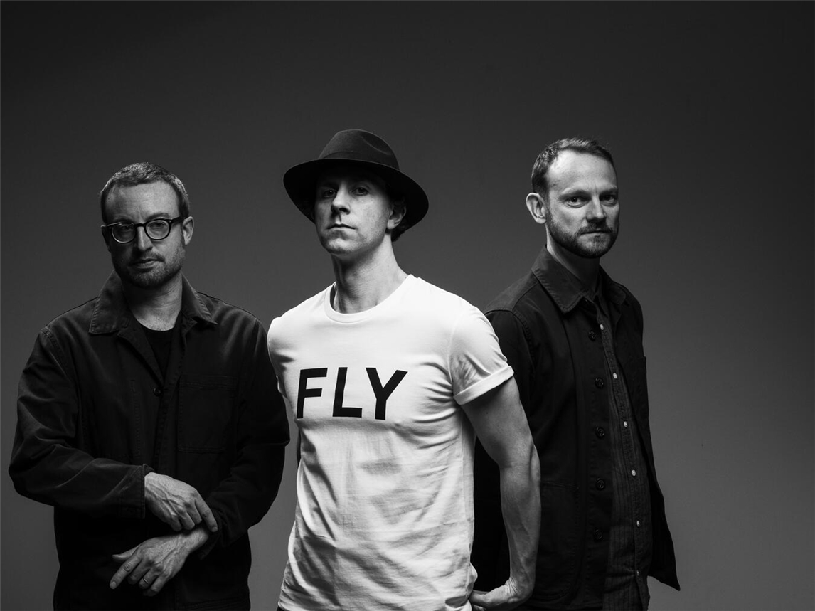 Indierock-Band Maxïmo Park live im Burgtheater Dinslaken, 23. August.