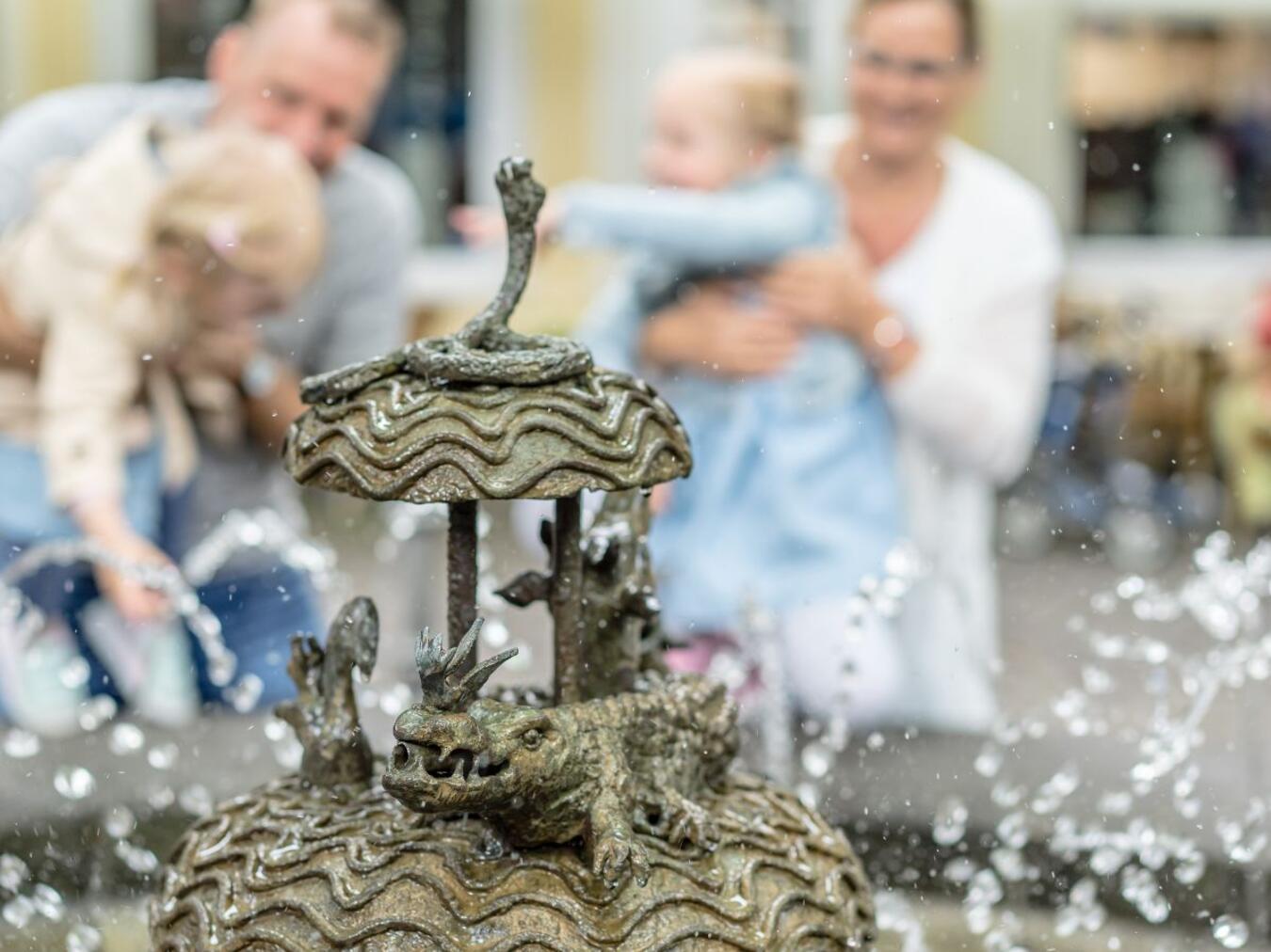 Die Brunnen sorgen für eine kleine Erfrischung an heißen Tagen. Foto: © D. Stratmann