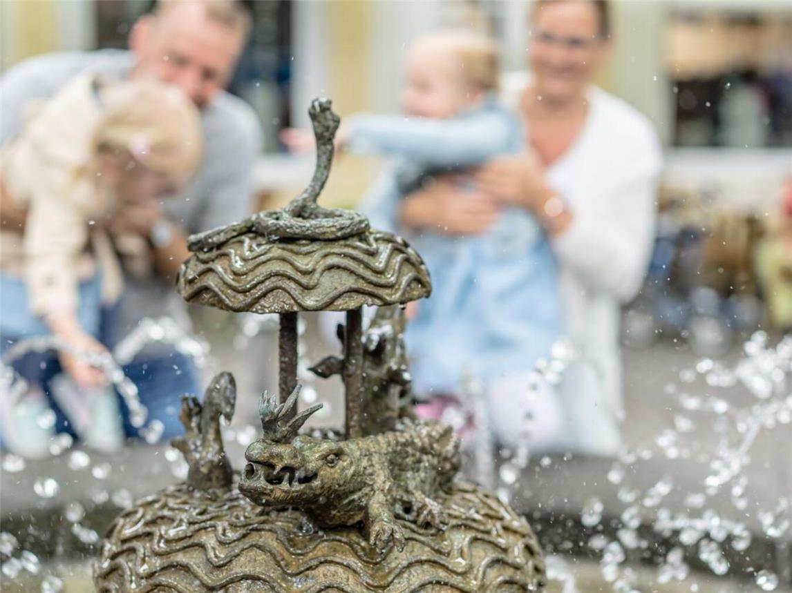 Die Brunnen sorgen für eine kleine Erfrischung an heißen Tagen. Foto: © D. Stratmann