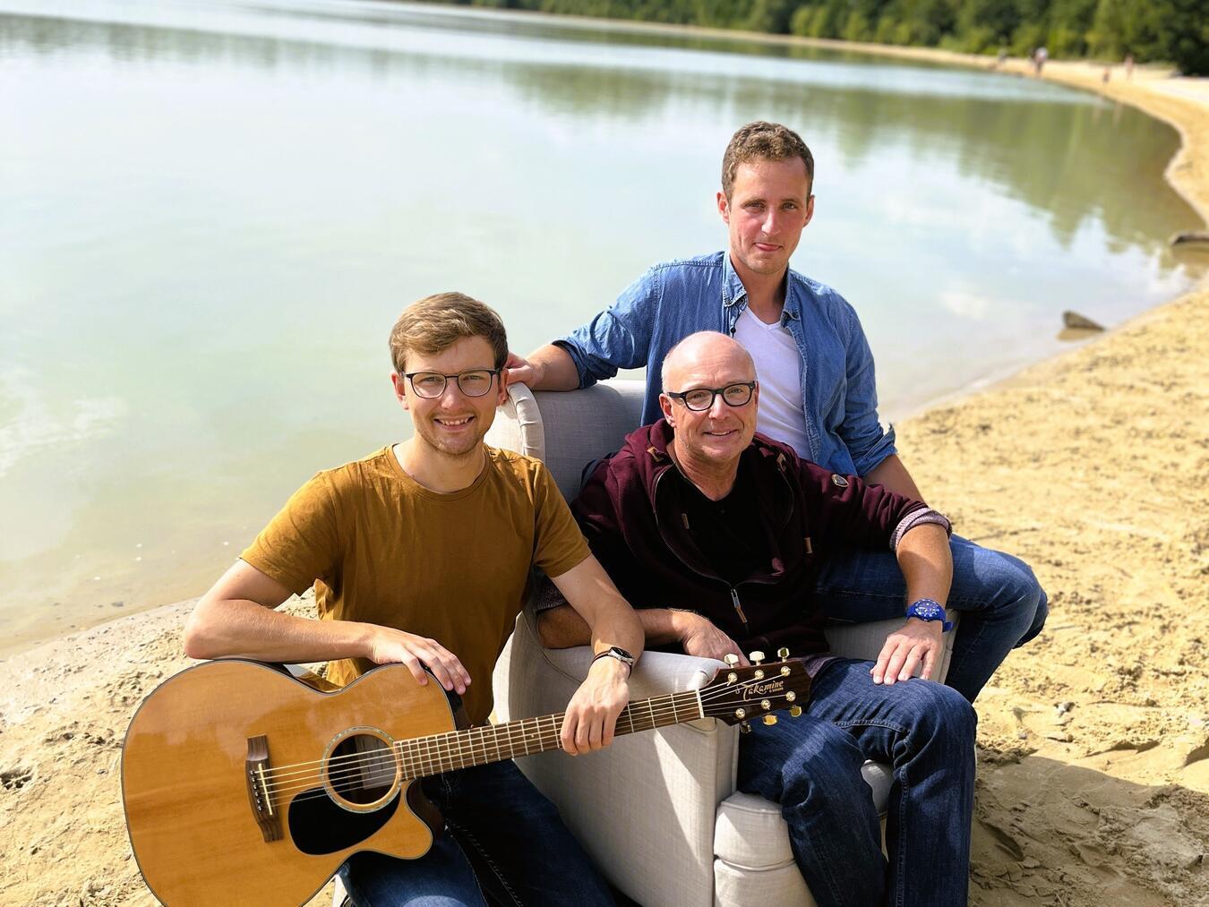 Die bühnencoolissen sind eine Amateurformation, bestehend aus den drei Freunden Thomas, Stephan und Nils. Foto: privat