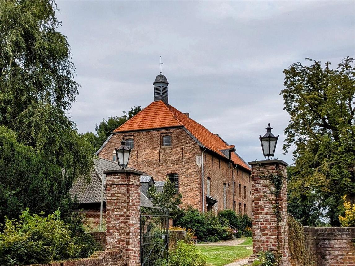 Die Burg Kervenheim ist ein Kleinod, dessen Wert die Kervenheimer Bürger zu schätzen wissen. Foto: privat