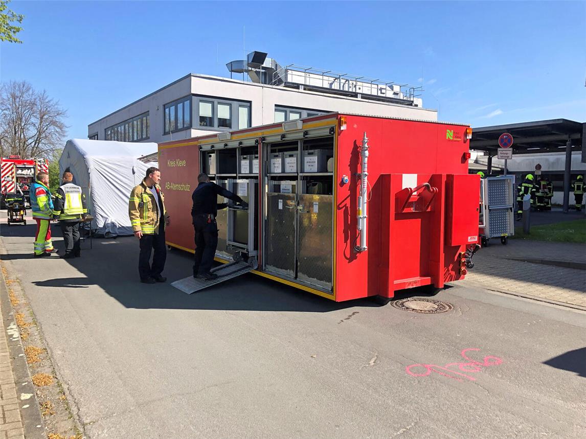 Die Dekontaminationsschleuse am St. Clemens-Hospital.Foto: Herbert van Stephoudt