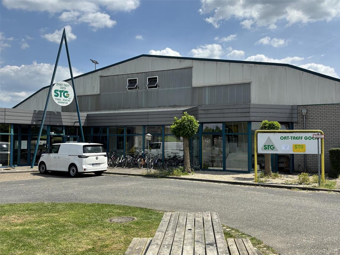 Die derzeit von Geflüchteten bewohnte Sporthalle „STG“. Foto: CDU Ortsverband Goch