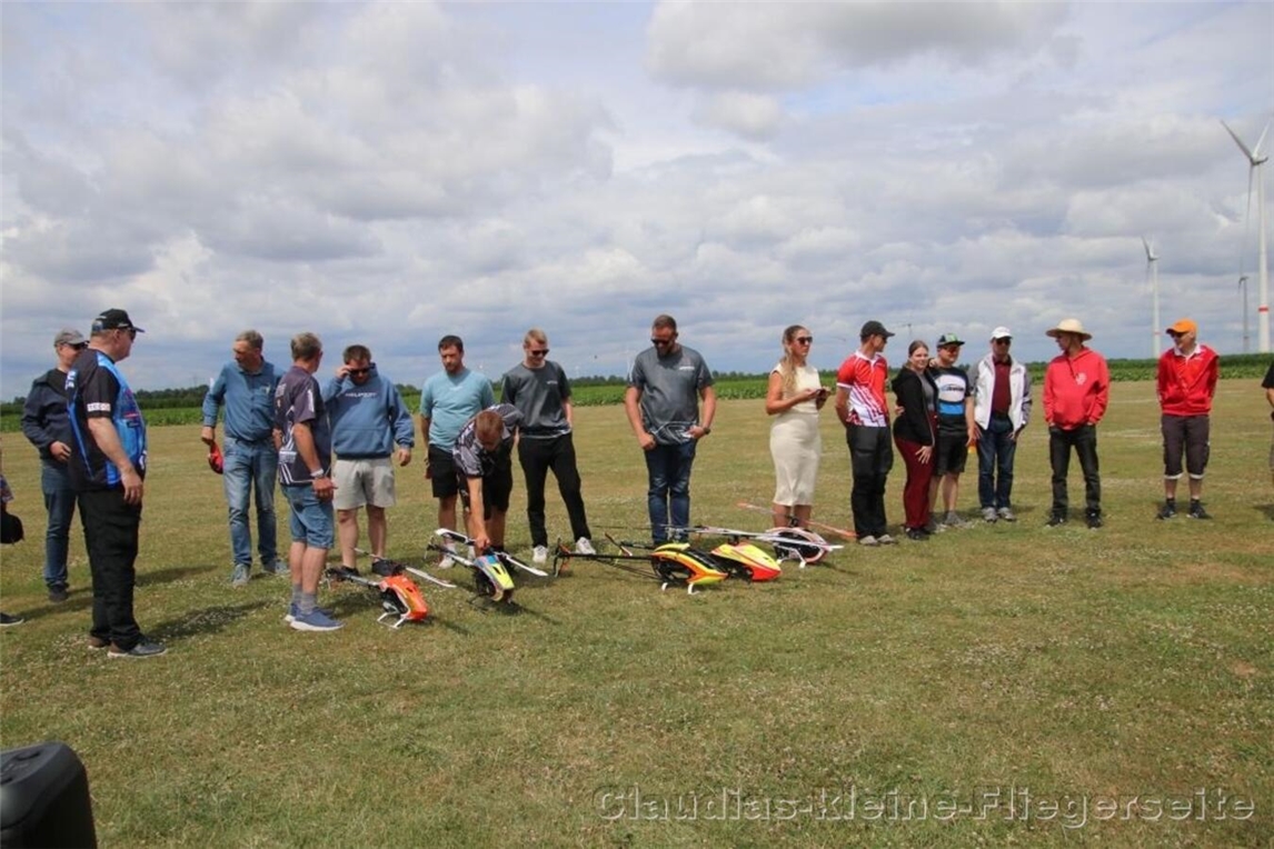 "DMFV Championship 2026 Hubschrauberkunstflug in Eyll, Luftakrobatik-Event, Foto von Claudia Wiechmann"