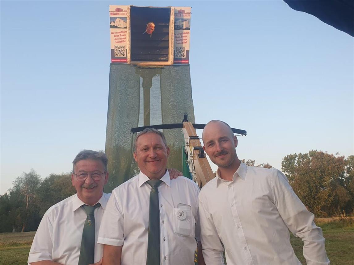 Die drei Aspiranten auf die Königswürde in Drüpt: Josef Aldenhoff, Lutz Janßen und Fabian Brendgen (v.l.). Foto: Schützen