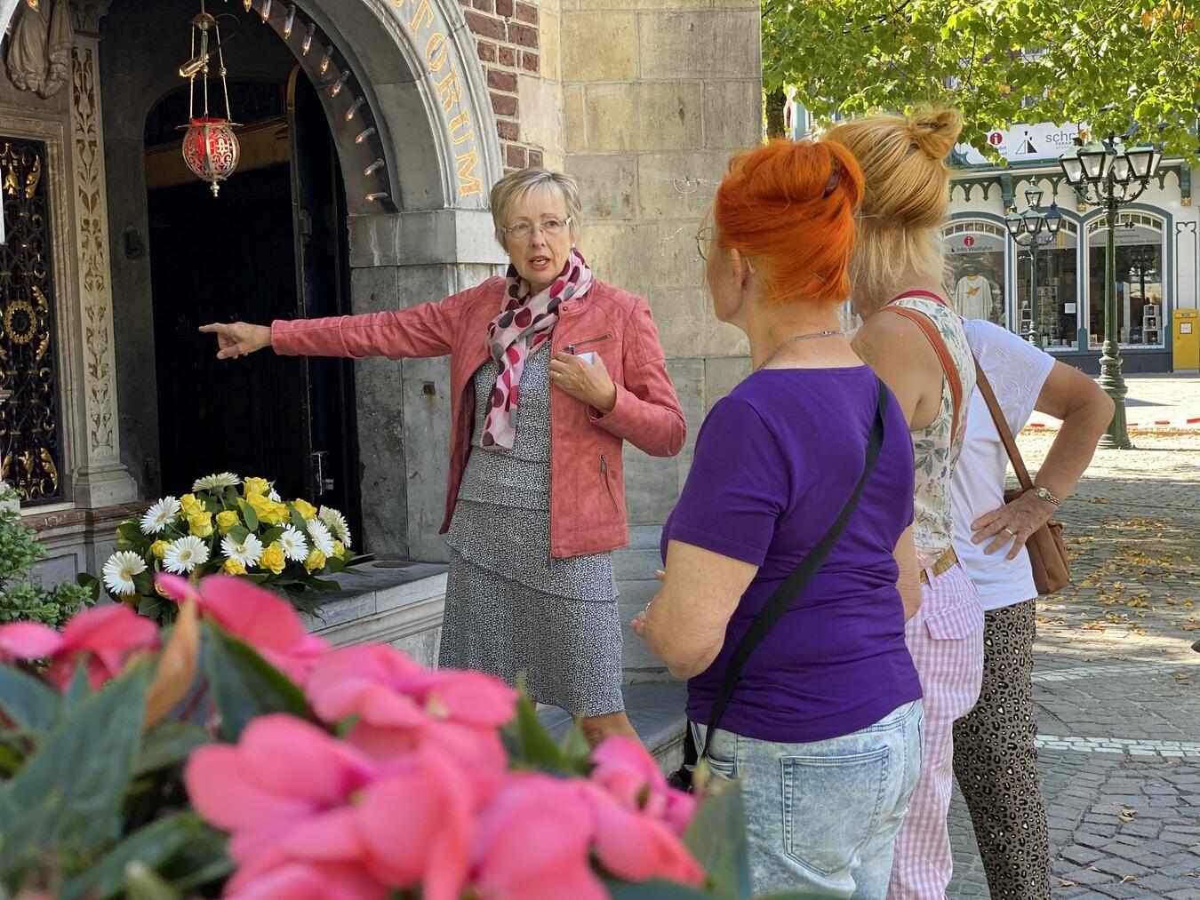 Klassischer Stadtrundgang durch Kevelaer Die Einzelgastführung „Klassischer Stadtrundgang“ führt auch am Gnadenbild der Gnadenkapelle vorbei. Foto: Wallfahrtsstadt Kevelaer