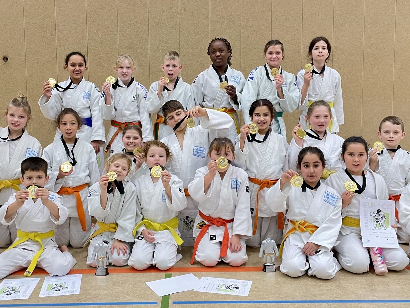 Die erfolgreichen Nachwuchskämpfer beim Fun-Cup in Emmerich. Foto: privat