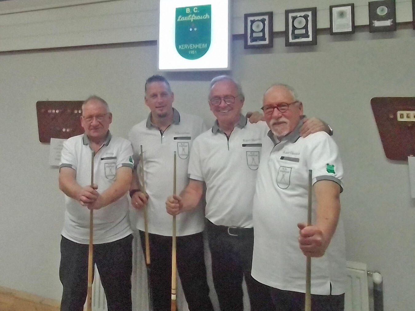 Die erste 1. Mannschaft des BC Kervenheim: (v.l.) Michael Brouwers, Christian Schmithuisen, Kalr-Heinz Brouwers und karl-Heinz Schmithuisen. Foto: privat