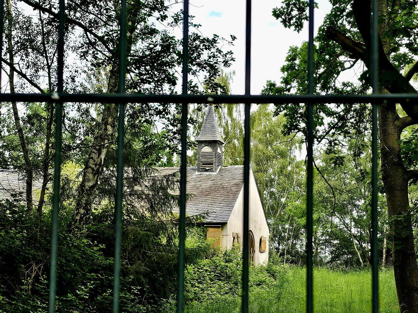 Die frühere Kapelle am Wolfsberg ist seit Jahren nicht mehr zugänglich.NN-Foto: HF