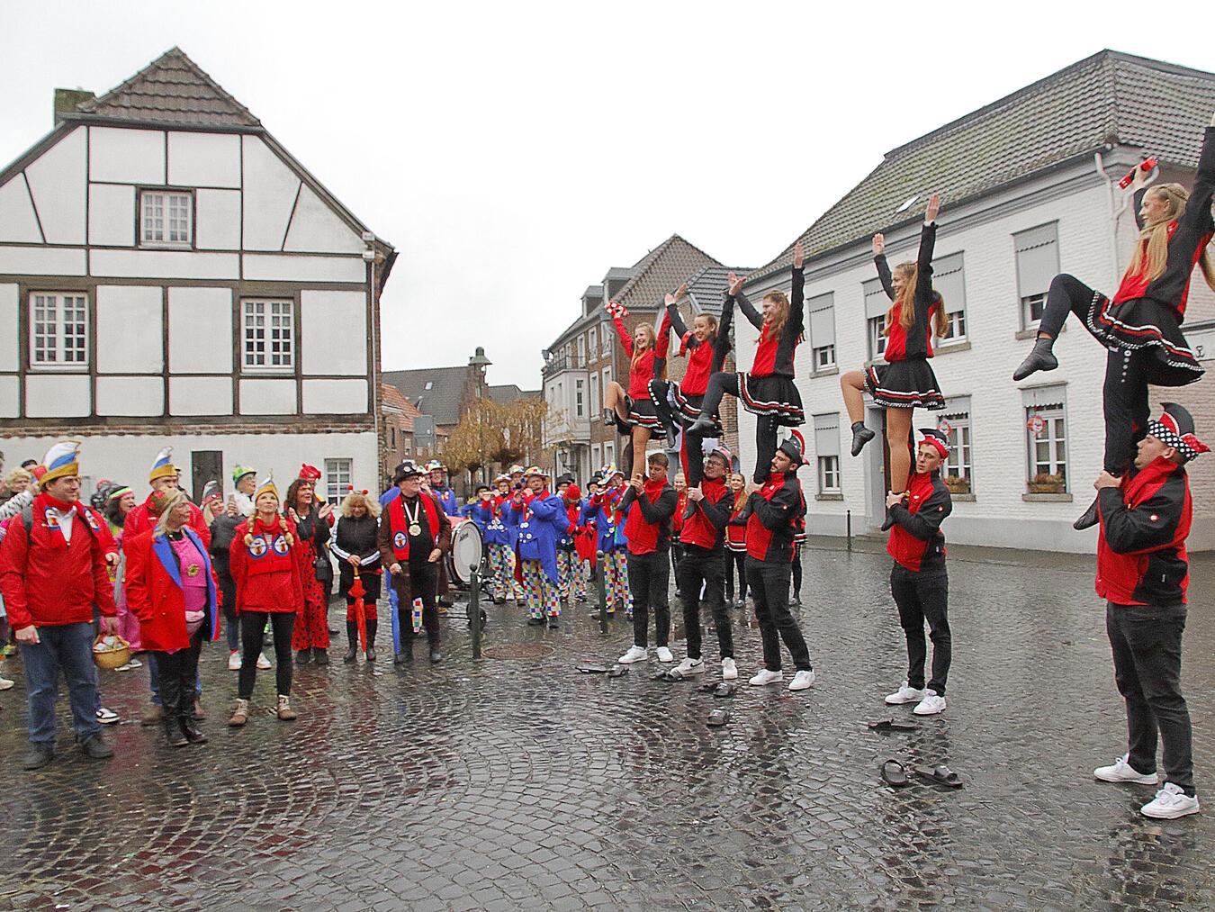 Die Funkenkracher sorgten mit tänzerischen Höchstleistungen für Begeisterung. 