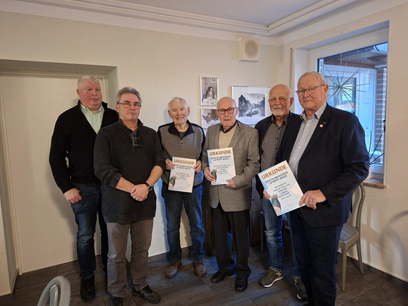 Die Geehrten des Brieftaubenvereins Weeze. Foto: privat