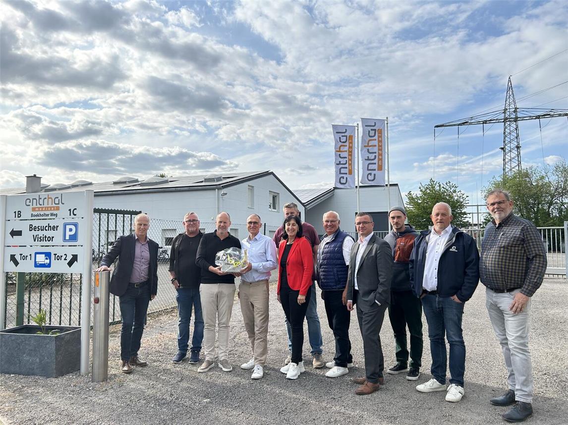 Die Geschäftsführer Floris Lina und Andreas Beudels begrüßten die Besucher am Straelener Standort.Foto: Stadt Straelen