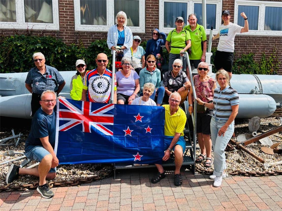 Die Gruppe aus Neuseeland im Rheinmuseum. Foto: privat