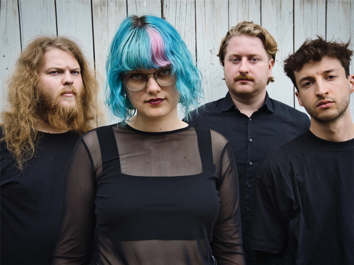 Die Gruppe „Kombiticket“ aus Bocholt steht für Liebe und Leidenschaft zum deutschsprachigen Pop/Rock. Foto: Marisa Eul Bernal