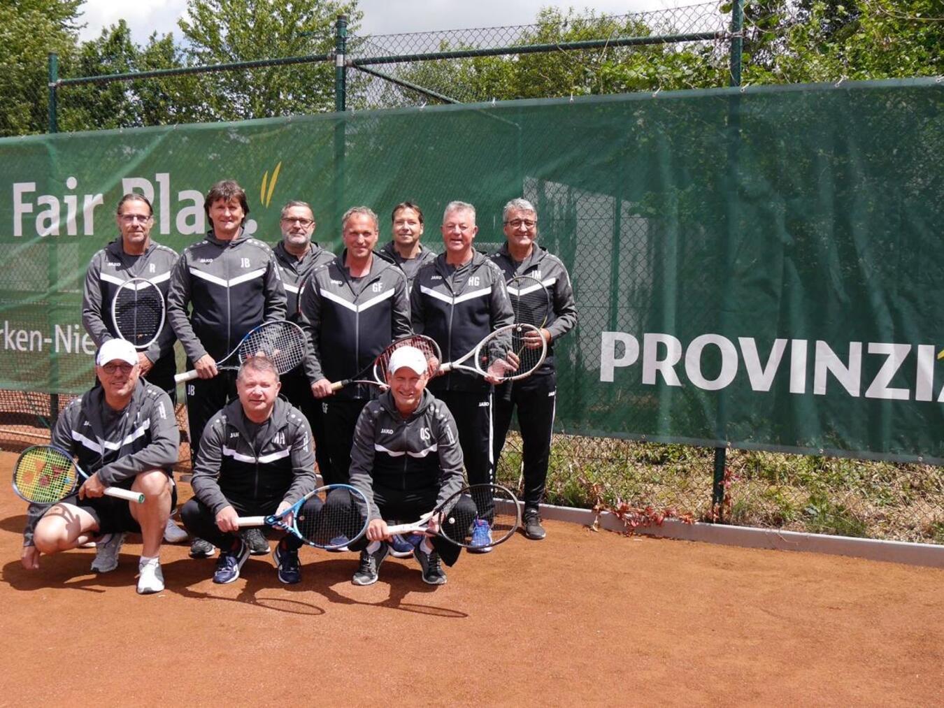 Große Freude beim Kerkener Tennisclub Die Herren haben stolze Erfolge eingefahren. Foto: privat