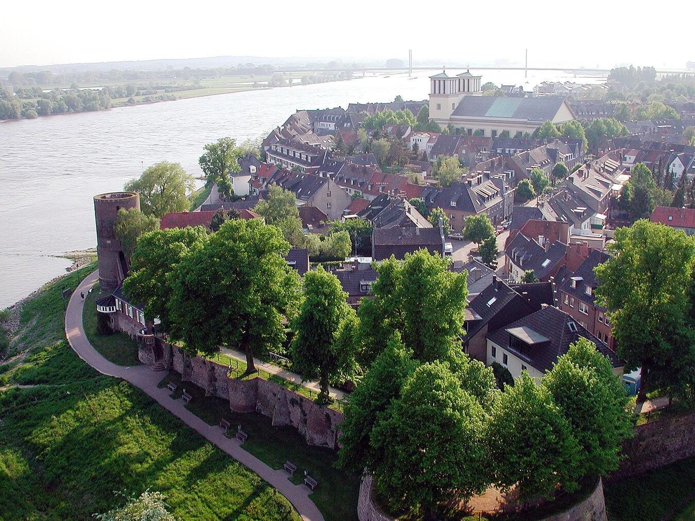 Die historische Altstadt der Stadt Rees mit bei dieser abendlichen Führung mit Kindern erkundet. Foto: Privat