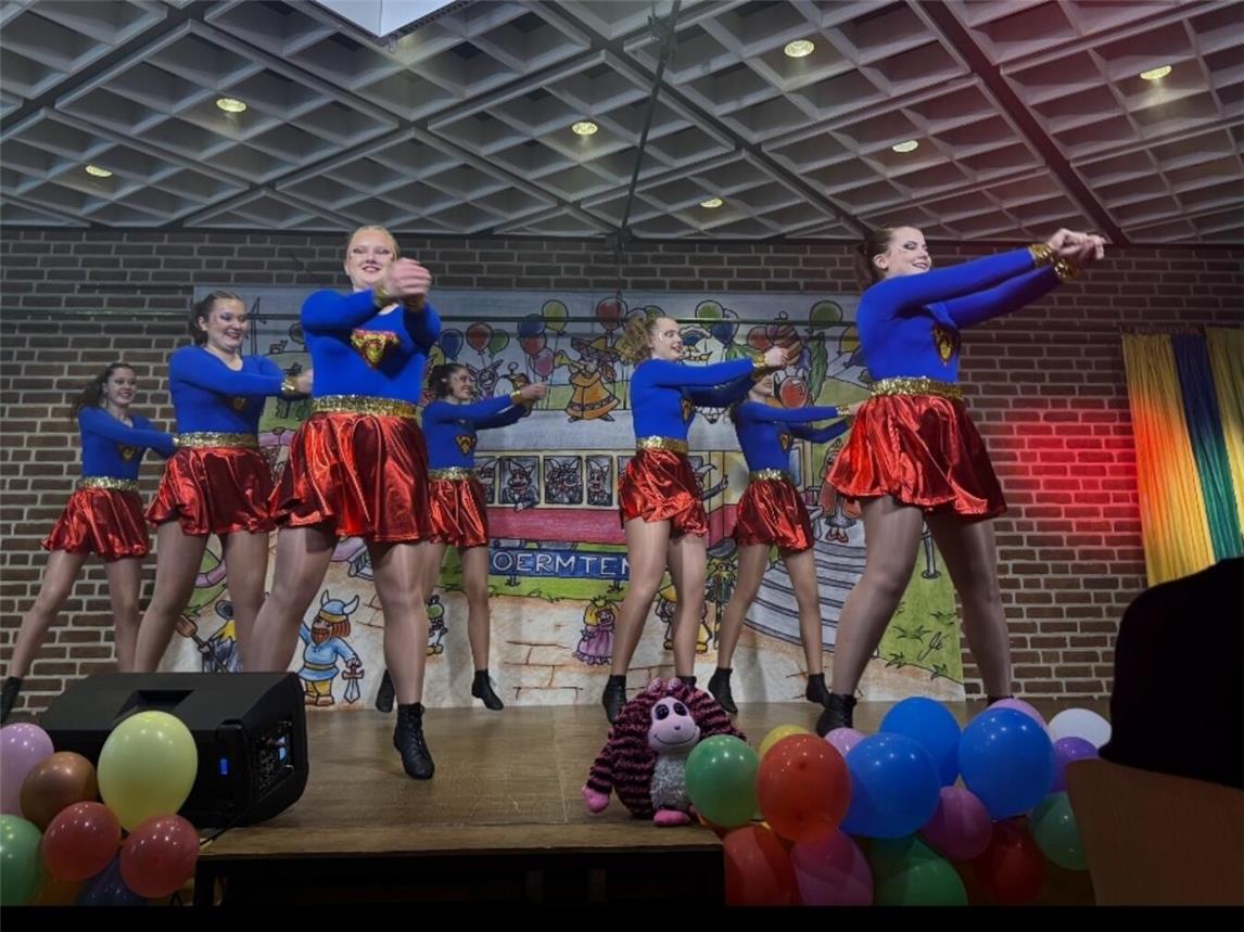 Die Jellys aus Hartefeld begeisterten mit ihrem Showtanz.Fotos: Tim Gilsing