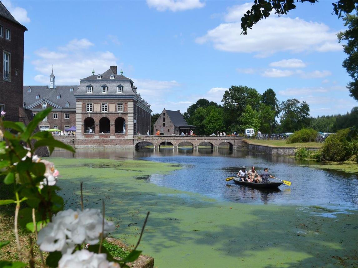 Die Jubiläumsveranstaltung des Parkfests verspricht wieder ein besonderes Programm. Foto: Schloss Wissen