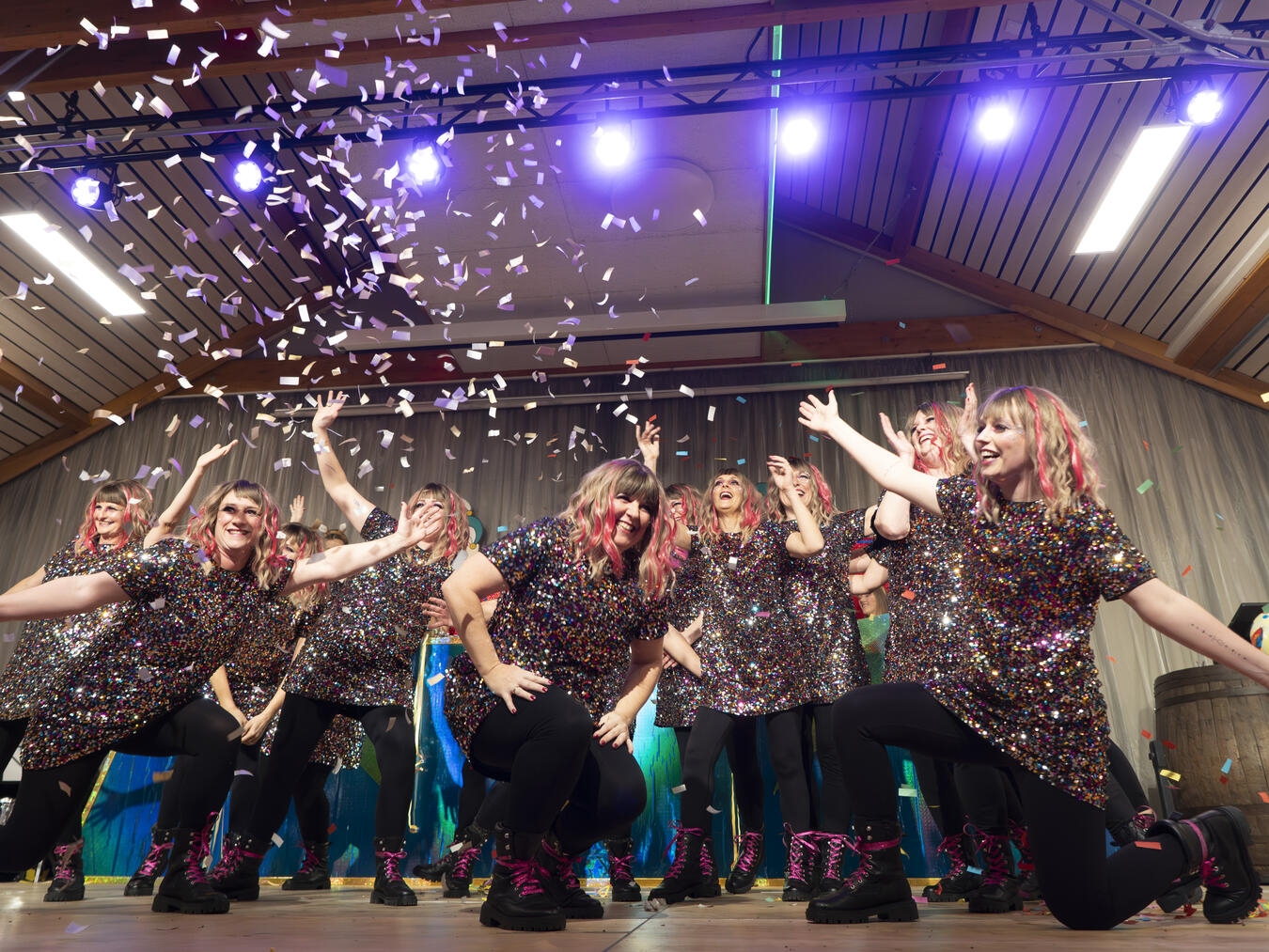 Die Kappensitzung in Winnekendonk ging in der ausverkauften Begegnungsstätte über die Bühne. NN-Fotos: Gerhard Seybert