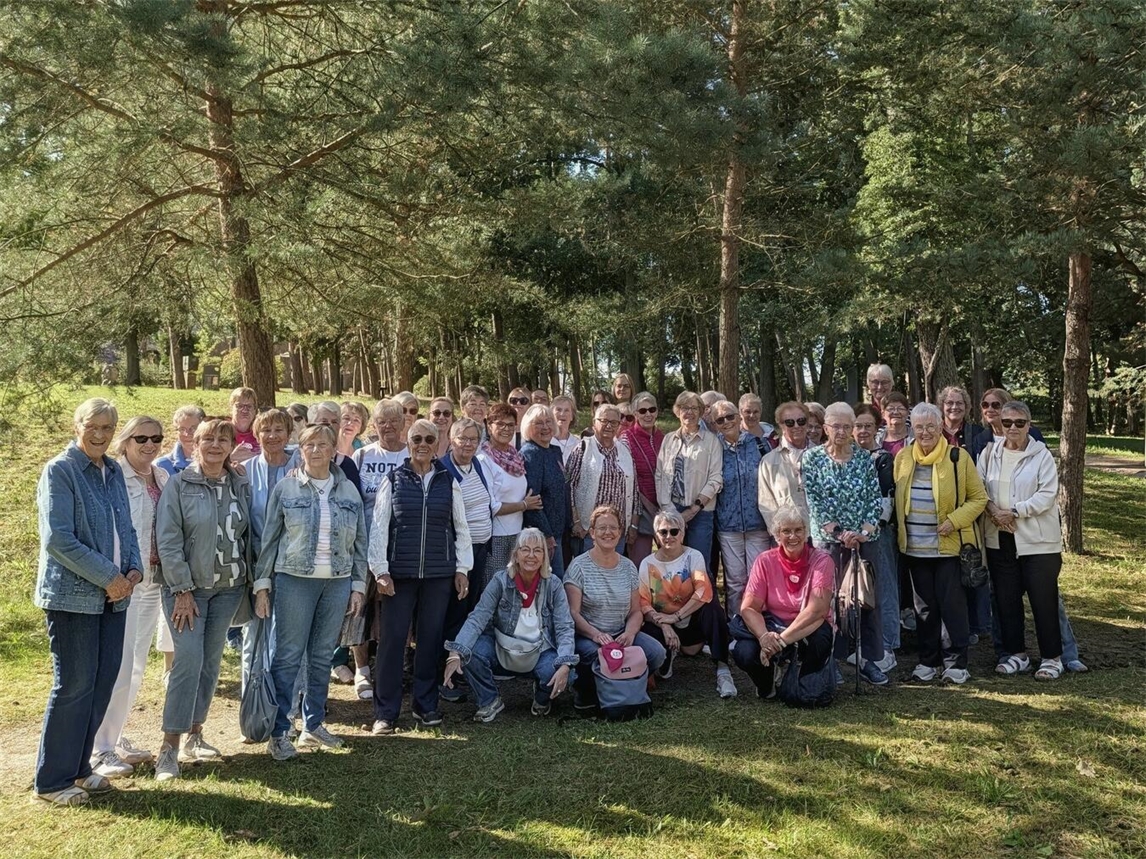 "Frauen der kfd Sonsbeck auf Ausflug in Bremen, Bremerhaven und Worpswede"