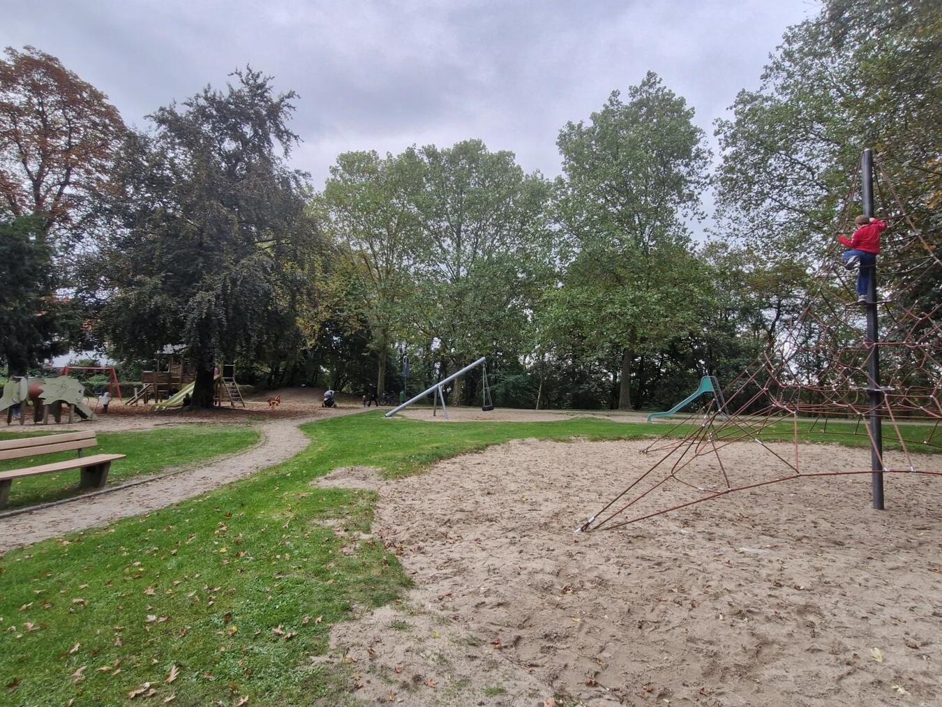 Kinder teilen Ideen für Spielplatzgestaltung zur Landesgartenschau 2029 in Kleve im Moritzpark. Foto: privat