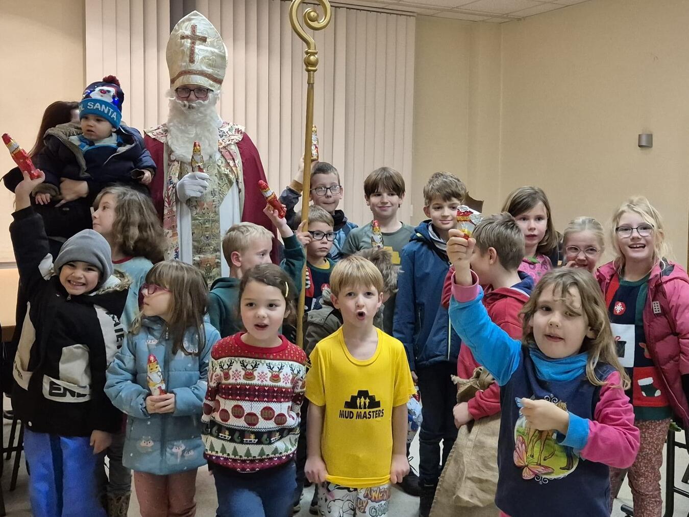 Die Kinder freuten sich über den Besuch des Nikolaus. Foto: St. Antonius Schützenbruderschaft