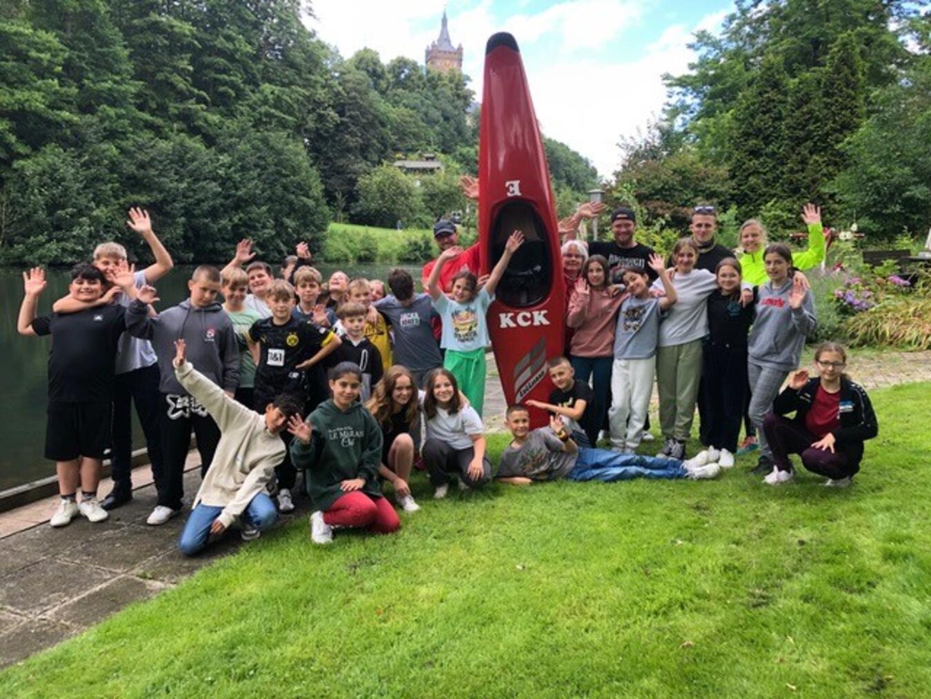 Die Kinder hatten Spaß am und auf dem Wasser. Foto: privat