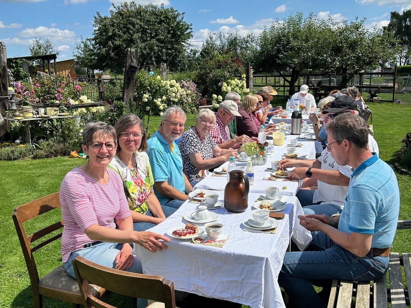 Die Kirchengemeinde St. Anna Issum-Sevelen lädt zum 20. Mal zur Fahrradtour ein.Foto: Sabine Oude Hendrikman