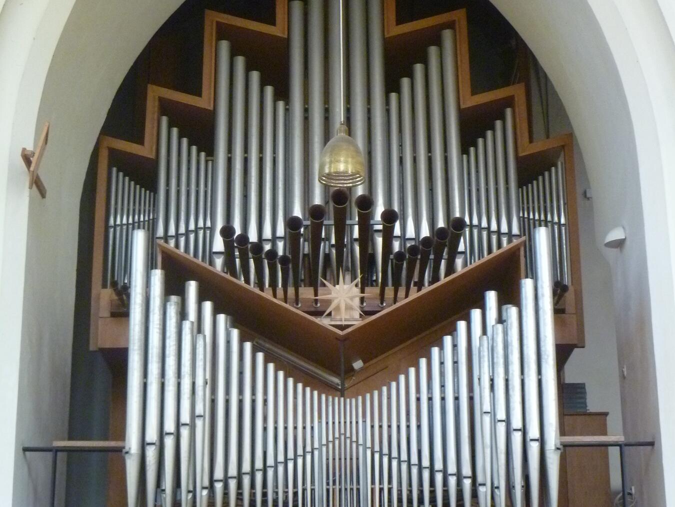 Die Kirchengemeinde St. Mariä-Himmelfahrt lädt zur „Orgelmusik zur Marktzeit“ ein. Foto: St. Mariä Himmelfahrt