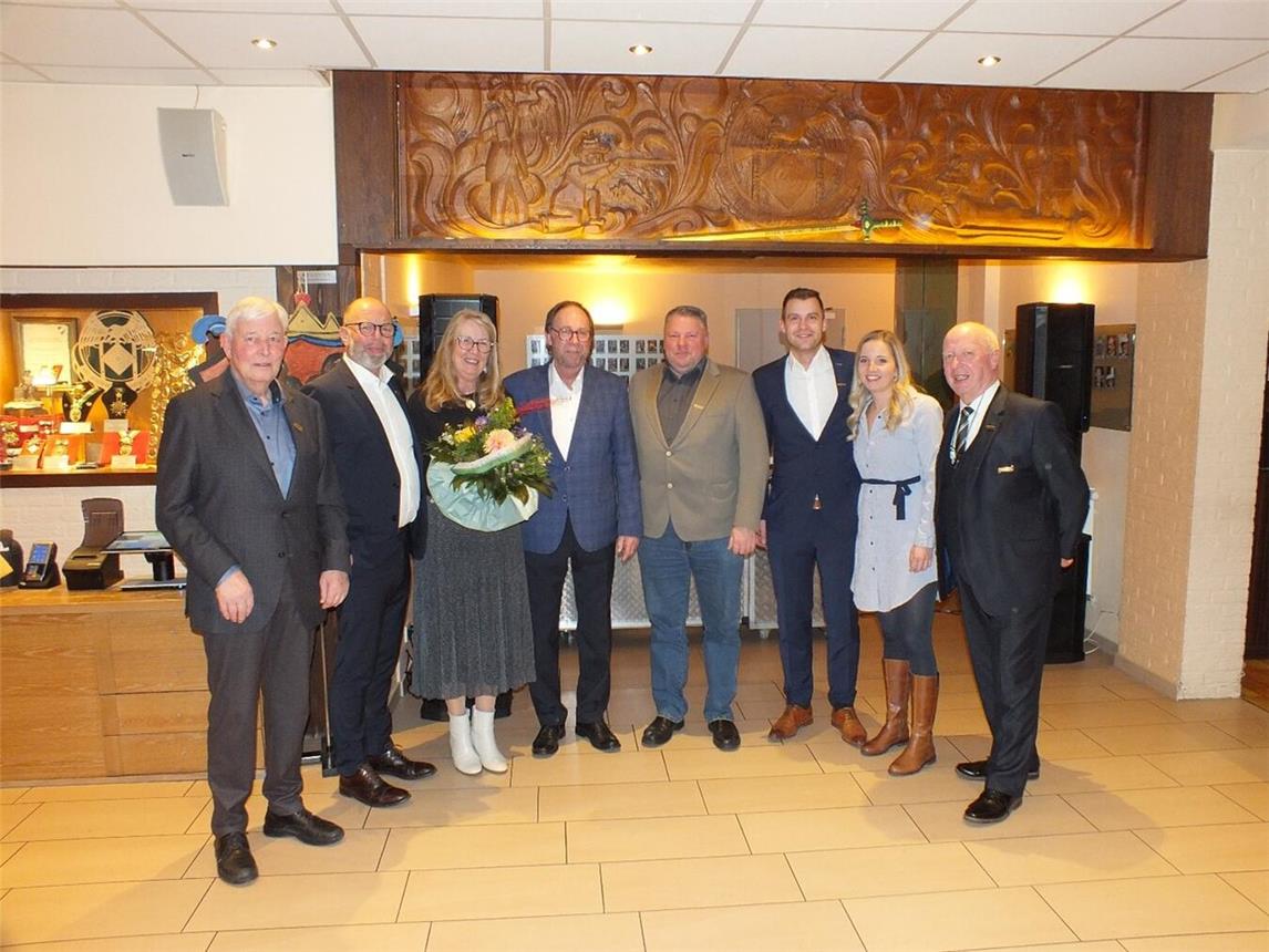 Die Königsrunde „Derer von und zu Kellen“ konnte wieder ein gelungenes Fest ihrer Chronik hinzuzfügen. Foto: Kellener Schützenverein