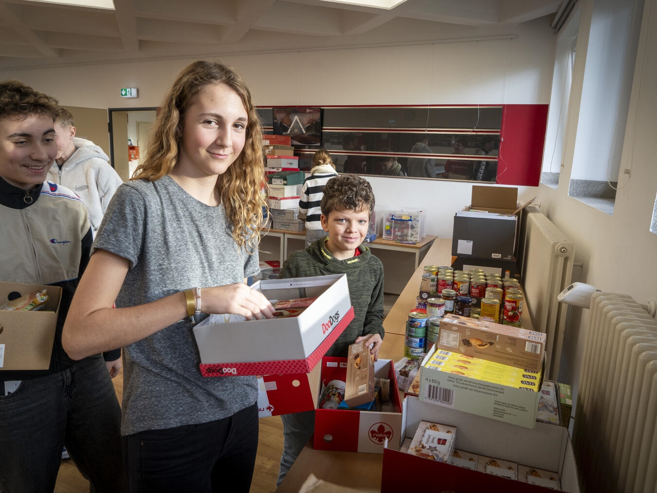 Die Konfirmanden sorgen auch in diesem Jahr wieder für Weihnachtsfreude. 
