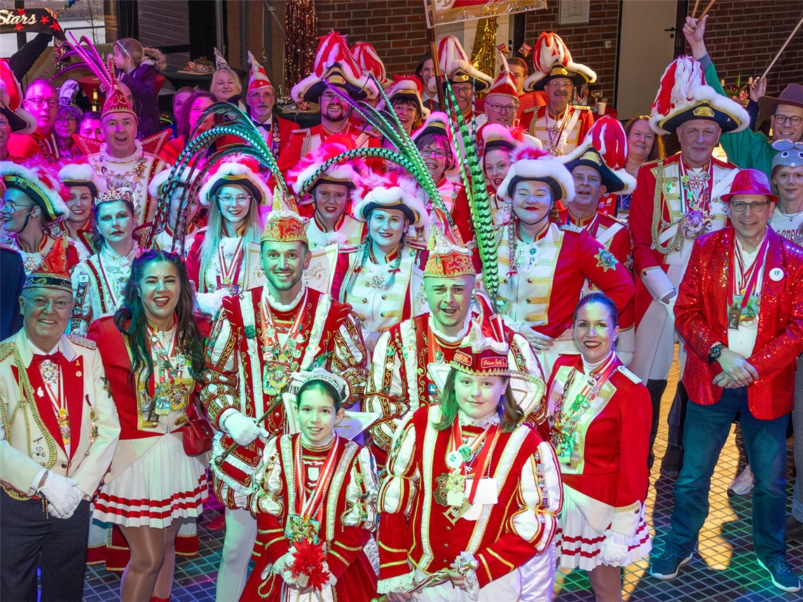 Die Kreis Weseler Tollitäten besuchten das Kreishaus. Foto: Erwin Pottgiesser (top-top.de)
