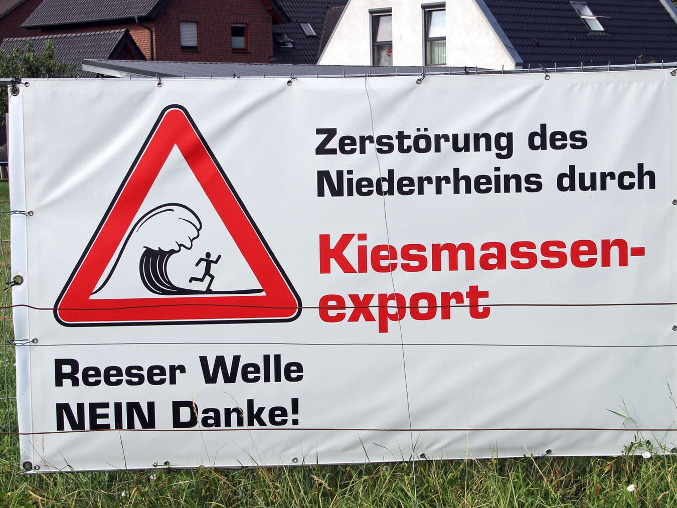 "Kritik an geplanter Abgrabung 'Reeser Welle', Landschaftsansicht, Umweltdebatte"