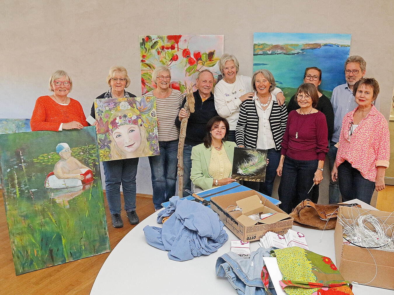 Die Künstler der Künstlergemeinschaft Alpen präsentieren wieder ihre Arbeiten. NN-Foto: Theo Leie