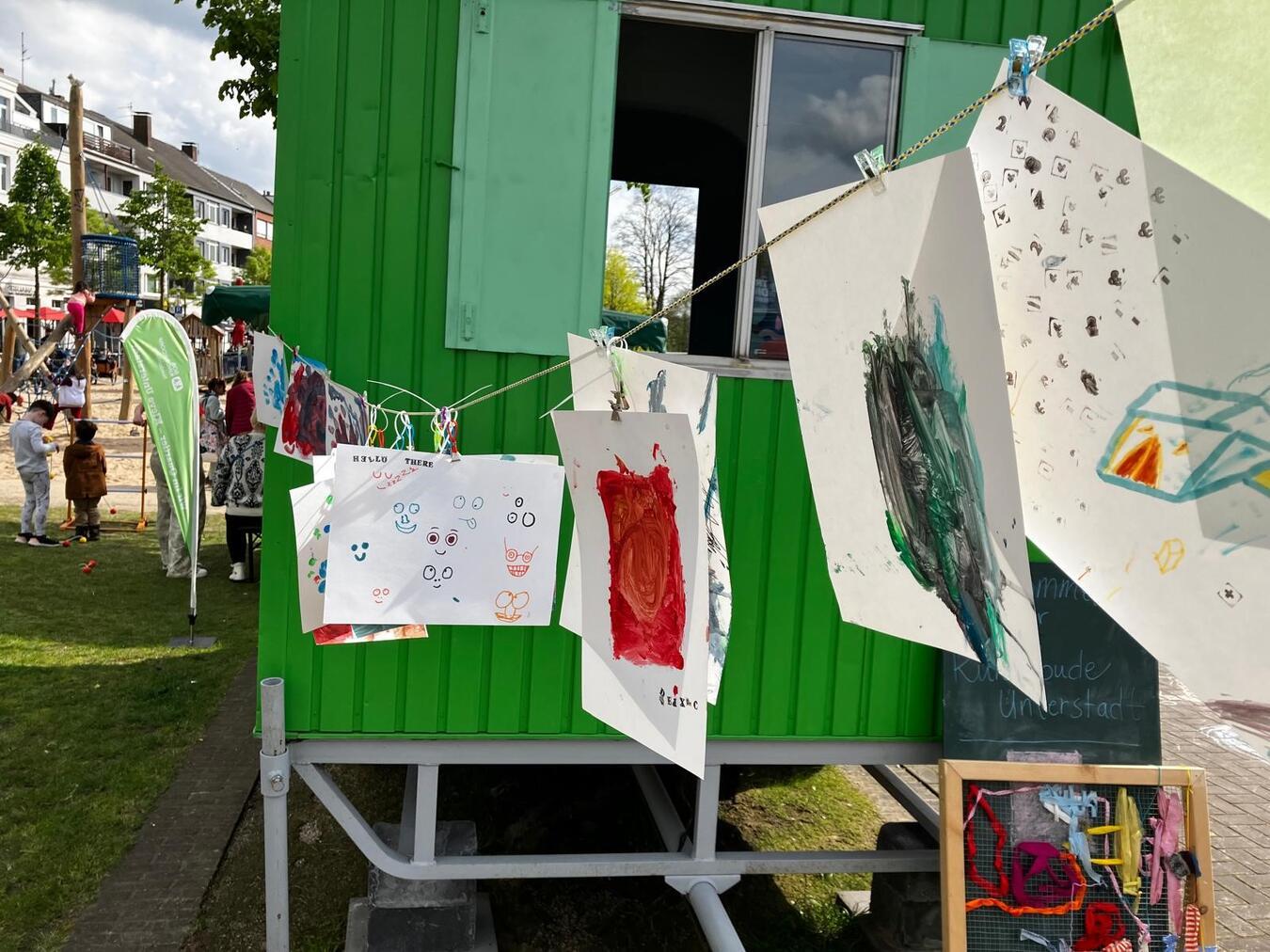 Die Kunstbude bietet verschiedene Kunstaktionen für Kinder an. Foto: KuBu
