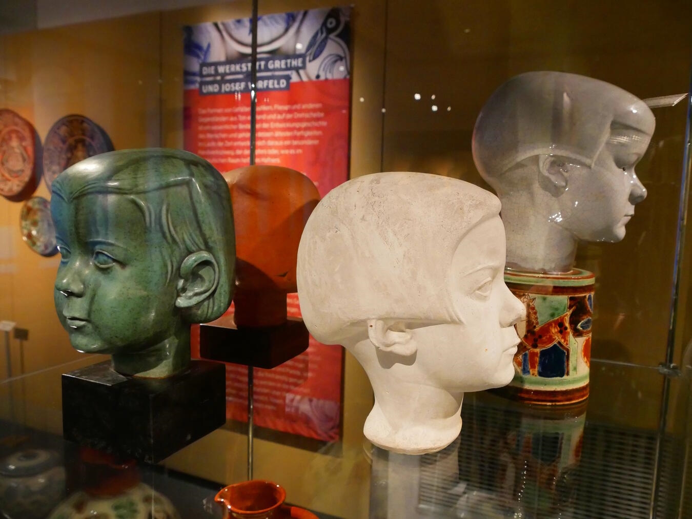 Die Kunsthandwerke sind noch bis zum 4. Januar 2026 im Niederrheinischen Museum Kevelaer zu besichtigen. Foto: NMK