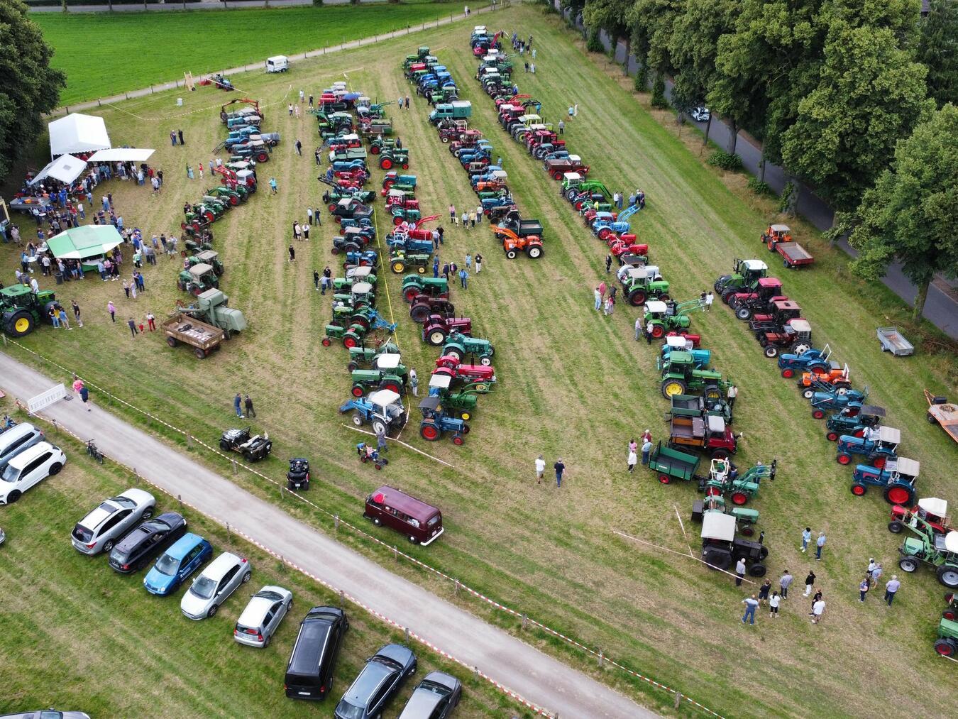 Die Landmaschinenfreunde freuen sich bei dem Angebot für alle Altersklassen auf viele Besucher. Foto: Landmaschinenfreunde Louisendorf