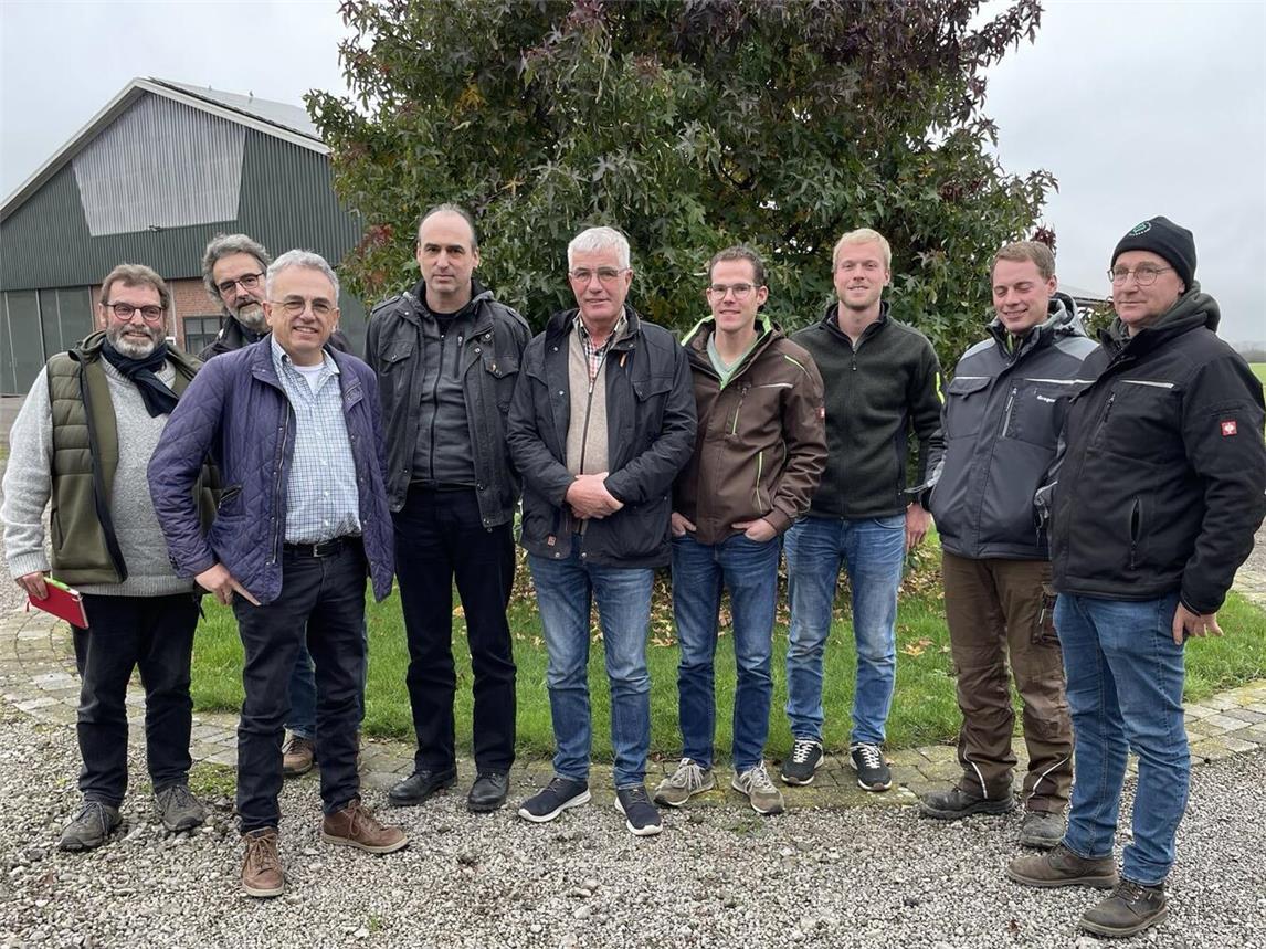 Die Landwirte und Alpener Grünen suchten gemeinsam das Gespräch. Foto: privat