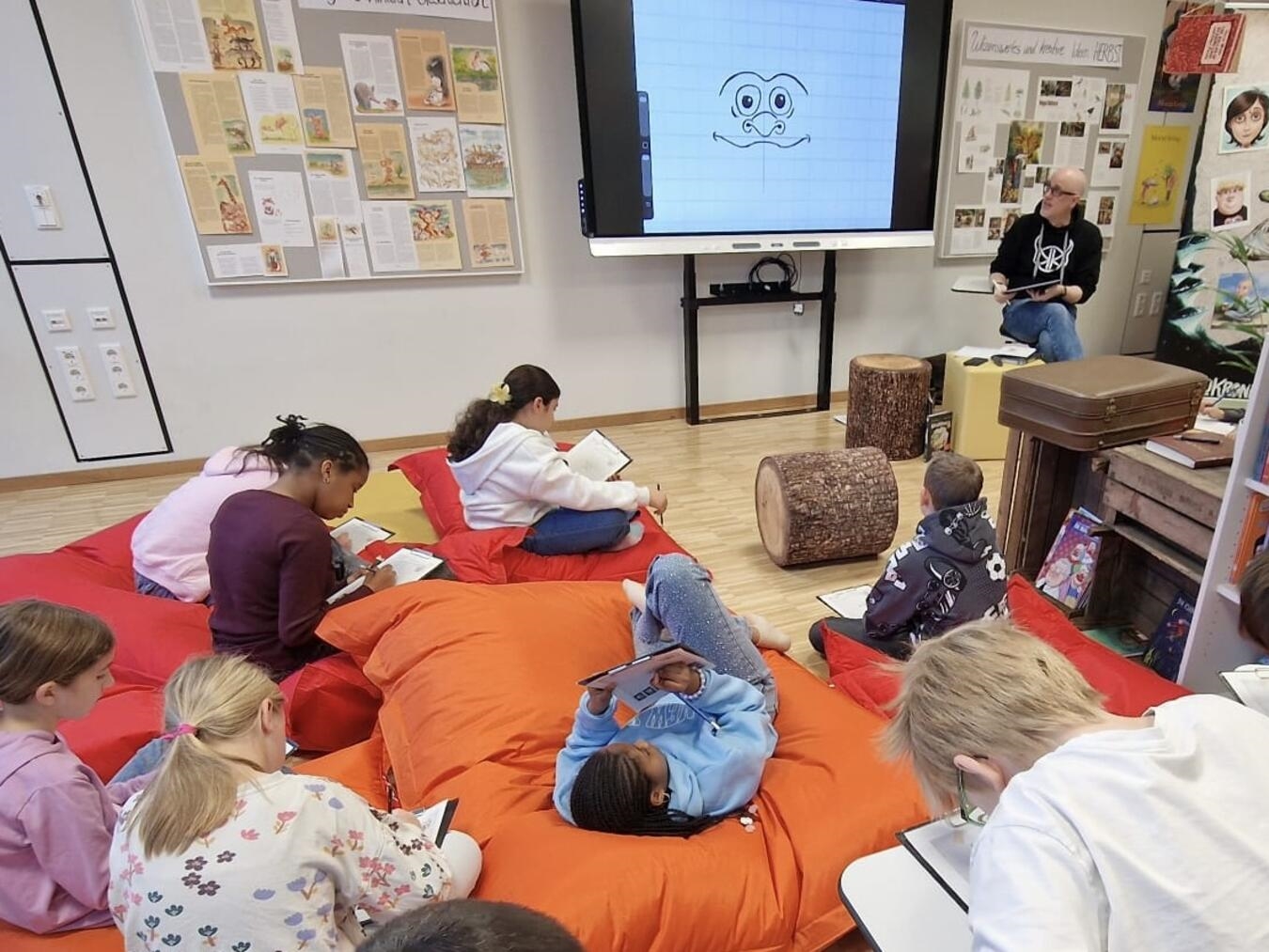 Die Lesung in der Gesamtschule sorgt bei den Fünftklässern für große Begeisterung. Foto: privat