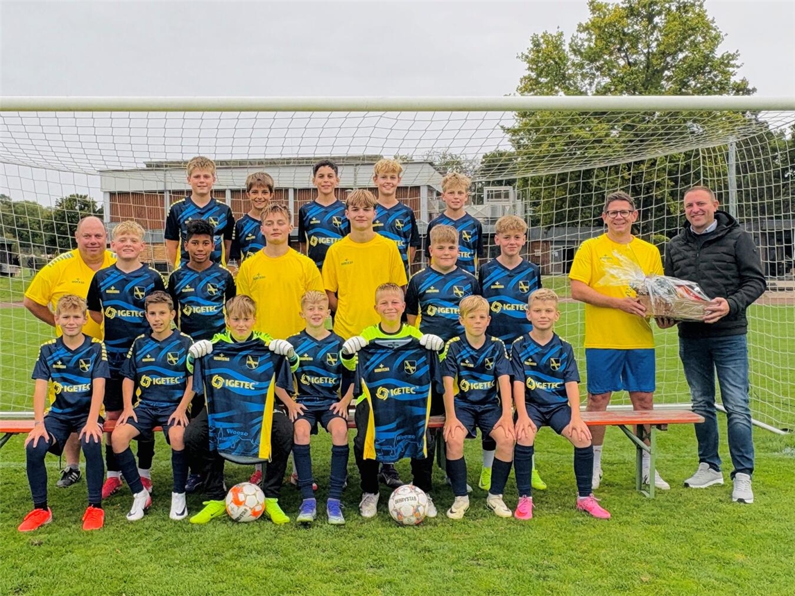 Die Mannschaft bedankt sich herzlich für die Spende. Foto: privat