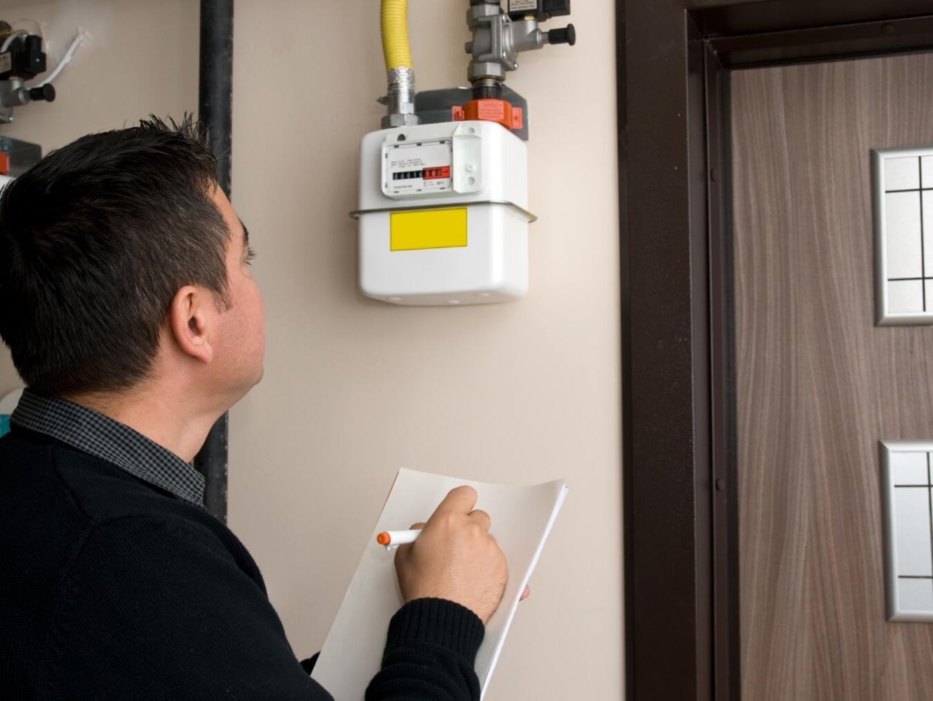 Die Mitarbeiter der Stadtwerke Goch können sich ausweisen. Foto: Stadtwerke