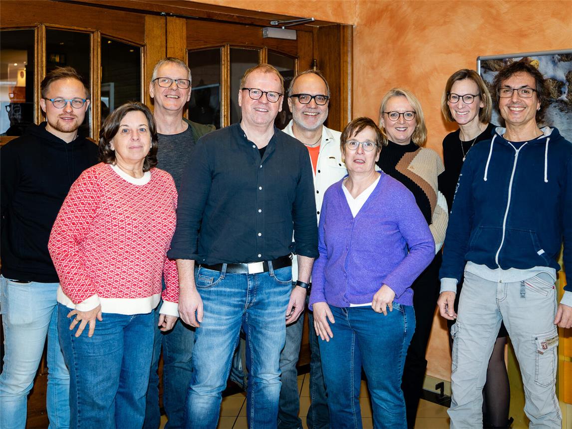 Die Mitglieder des Gremiums „TheaterWerkstatt“ (v. l.): Daniel Görtz, Susanne Joppen, Klaus Mecklenburg, Christoph Gerhards, Stephan Sommer, Maria Opgenhoff sowie Barbara Stephan, Anna Zimmermann-Hacks und Jürgen Lenz. Foto: Haus Freudenberg